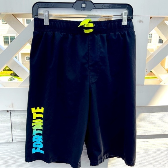 BOYS XXL 18/20 Fortnite bathing trunks by Mad Engine - Picture 1 of 7
